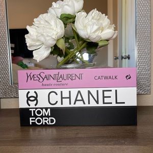 Coffee table books(boxes)